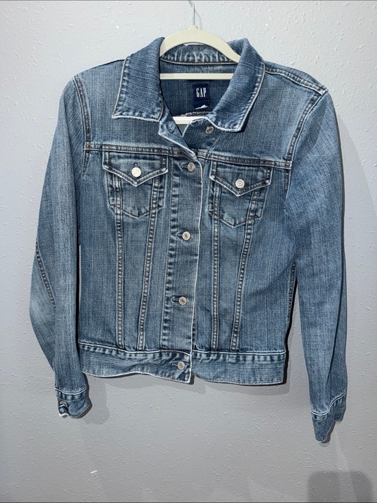 GAP Jackets & Blazers - GAP Classic Light Wash Denim Jacket